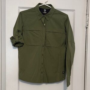 REI Forest Green Roll-Up Sleeve Blouse